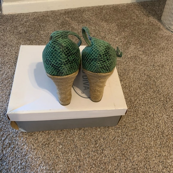 Wedge sandal - Picture 4 of 4